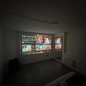 Super Double Bedroom Zone 1 Apartment
