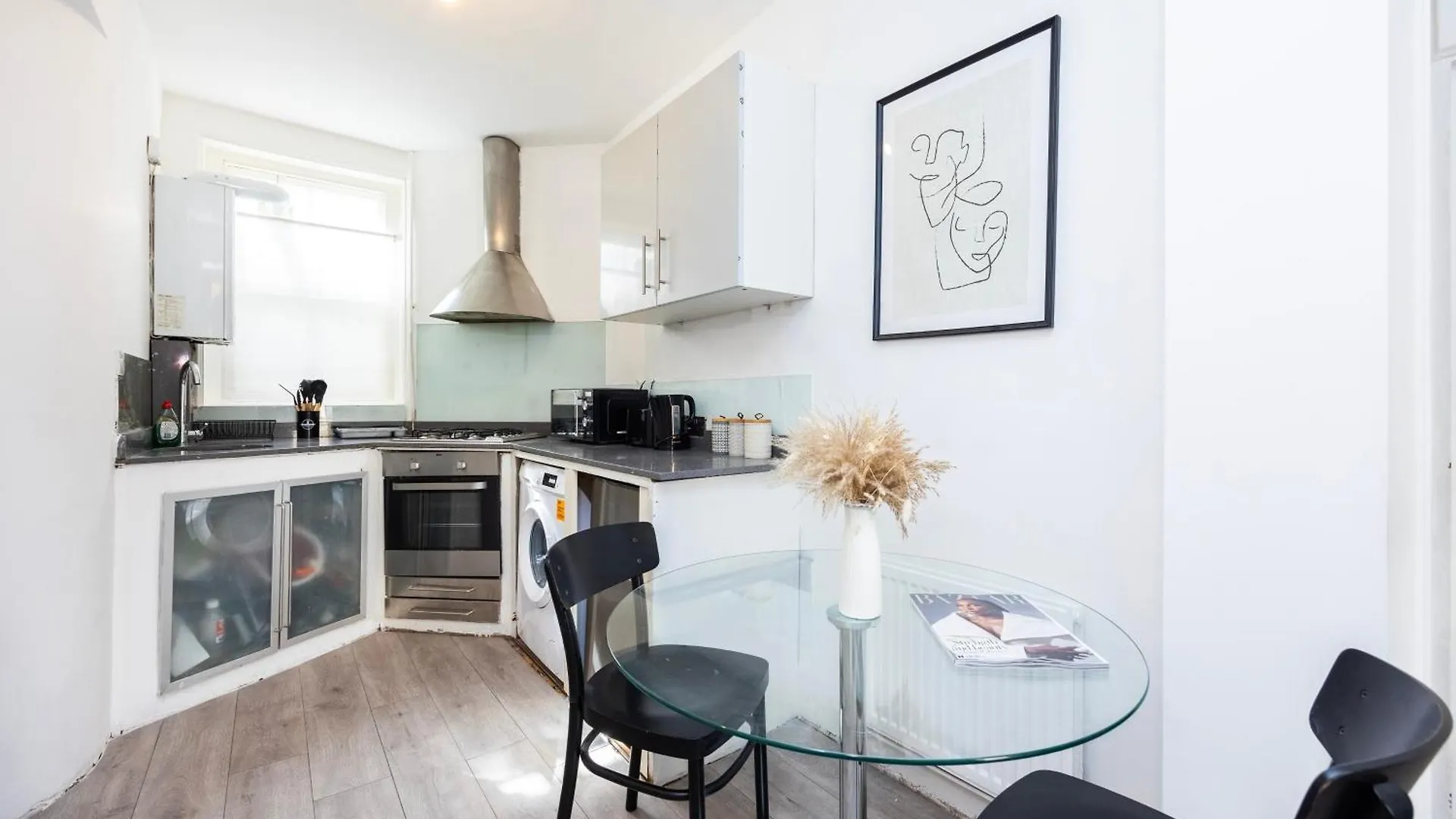 Cozy 2 Bedroom Near Old Street Station London 0*,  United Kingdom