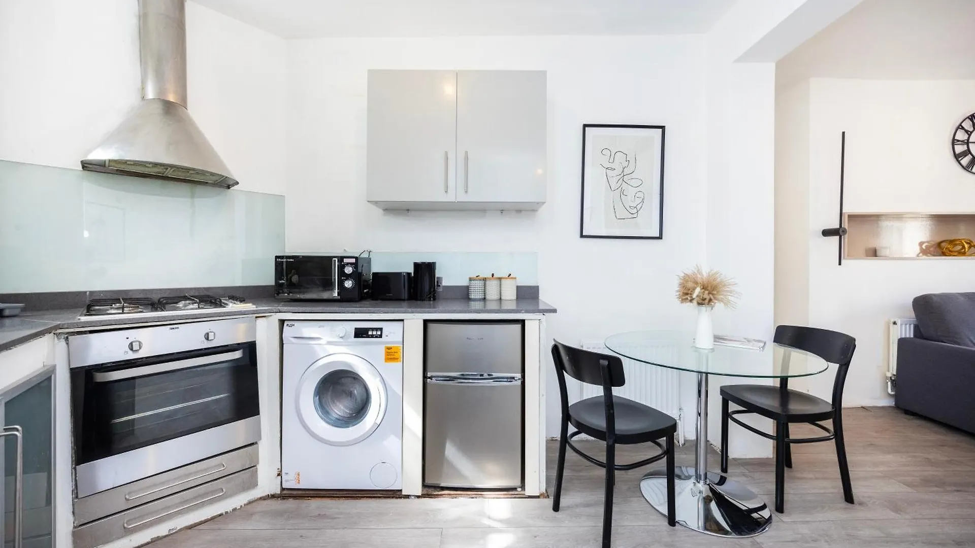 Cozy 2 Bedroom Near Old Street Station London
